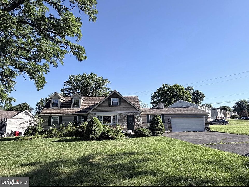 1st image of 213 Luff Ln