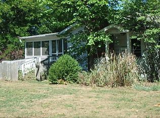 390 E 266th St, Euclid, OH 44132