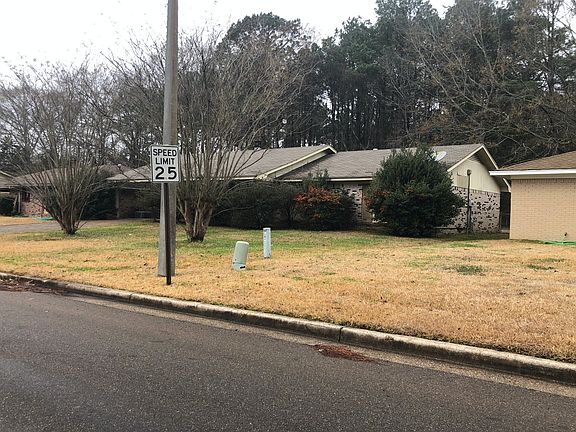 2nd image of 4976 Oak Creek Dr