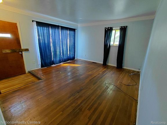 3rd image of 1801 W Hobson Ave