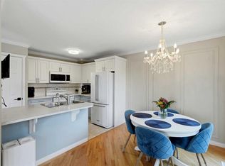 15 Silver Springs Way NW #18, Airdrie, AB T4B2W1