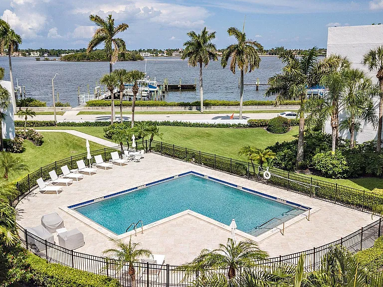 3701 S Flagler Dr #B303 — Photo 17