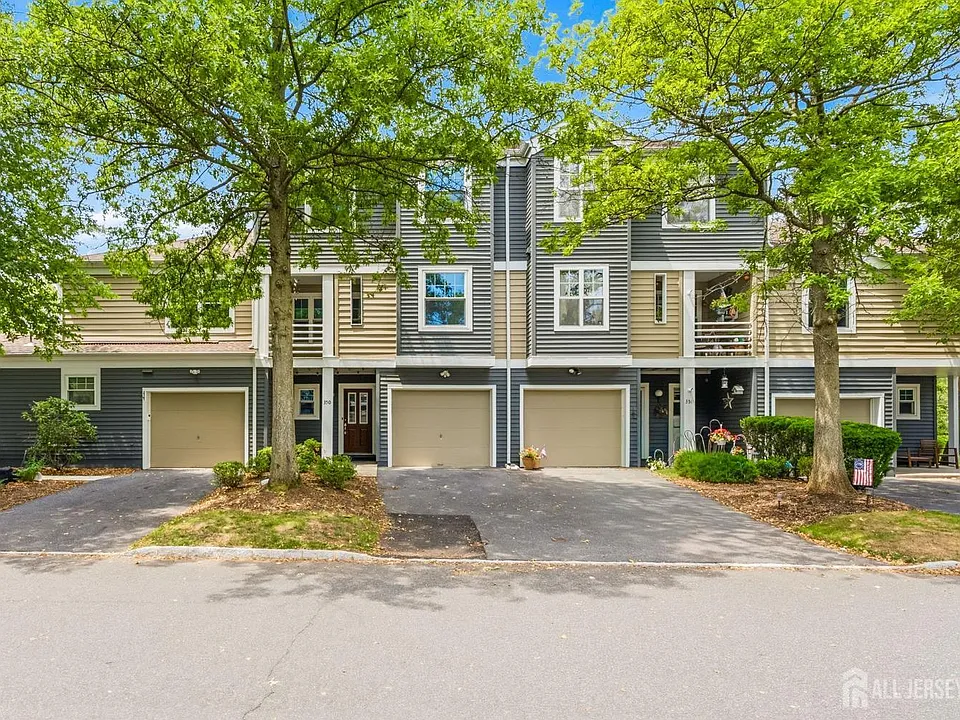 350 Greenfield Rd #350