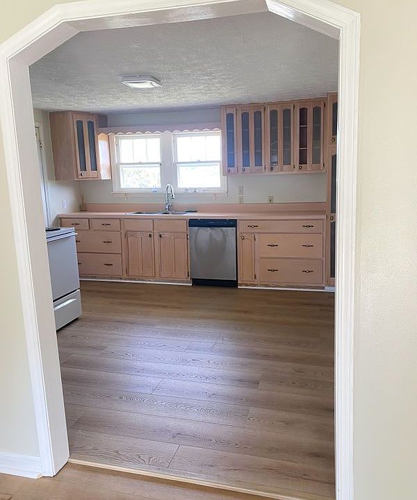 2nd image of 10285 Ramona Ter