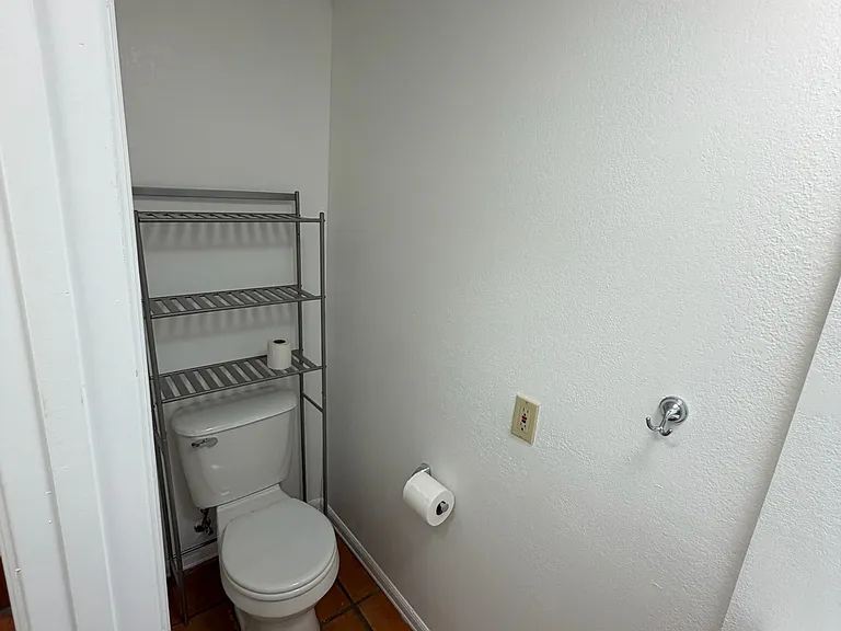 3126 W Harbor View Ave — Photo 20