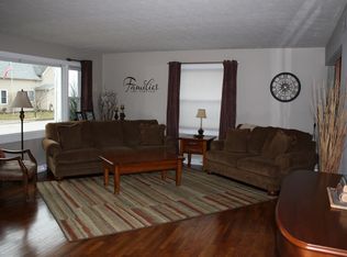 100 Bright St, Flora, IN 46929