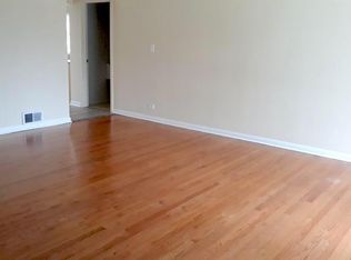 10254 Elizabeth St, Westchester, IL 60154