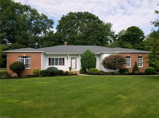 8359 Seasons Rd, Streetsboro, OH 44241