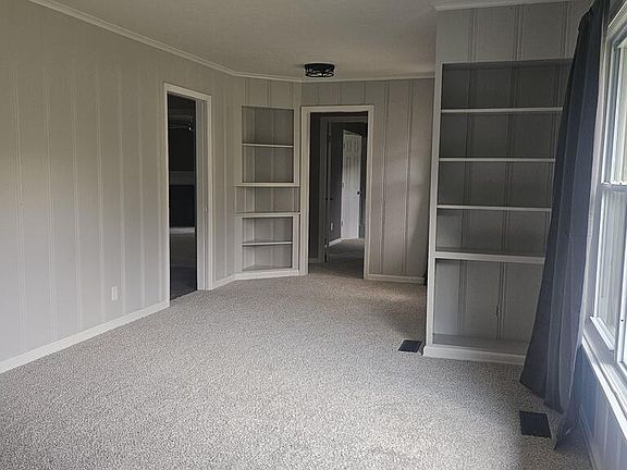 5th image of 306 College Hts