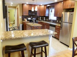 101 E Gooseberry Rd, West Springfield, MA 01089