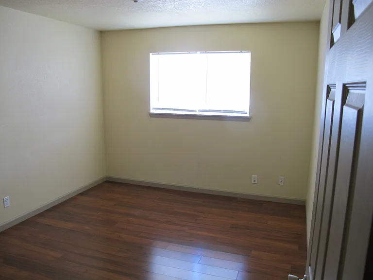 1901 S Pine St #B — Photo 5