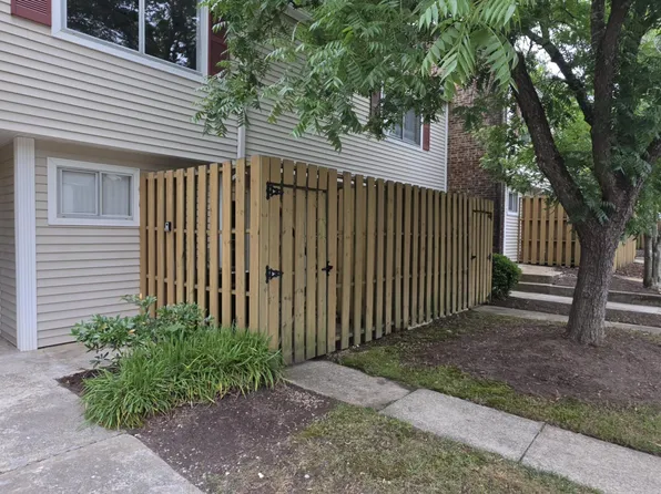 220 Elizabeth St APT A18, Chapel Hill, NC 27514