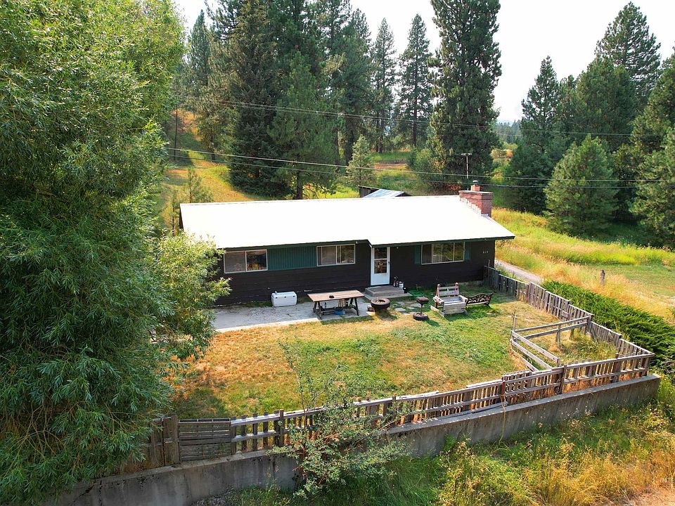 615 S Main St, Cascade, ID 83611 Zillow