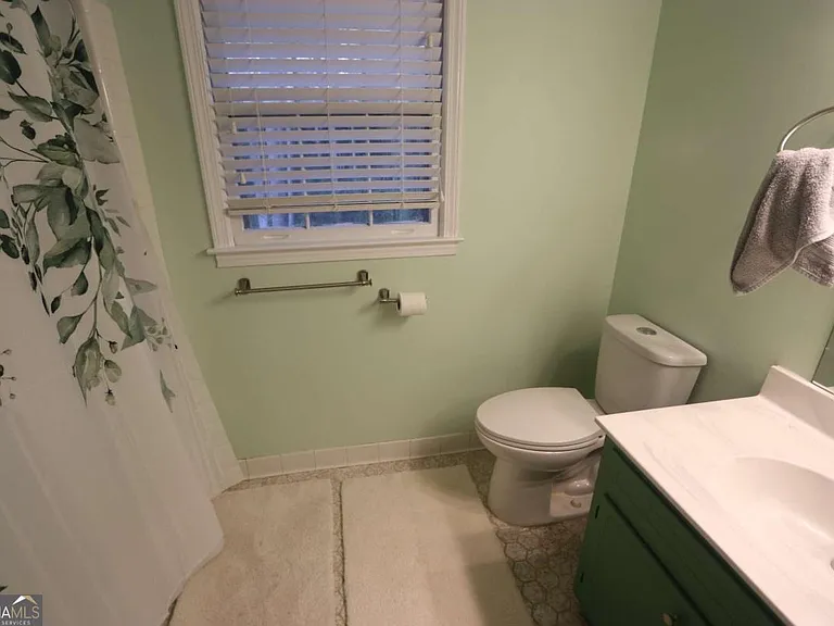 1302 Stephens St SW — Photo 8