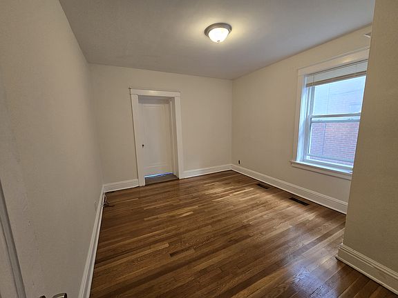 3rd image of 6014 Carlsbad Ave