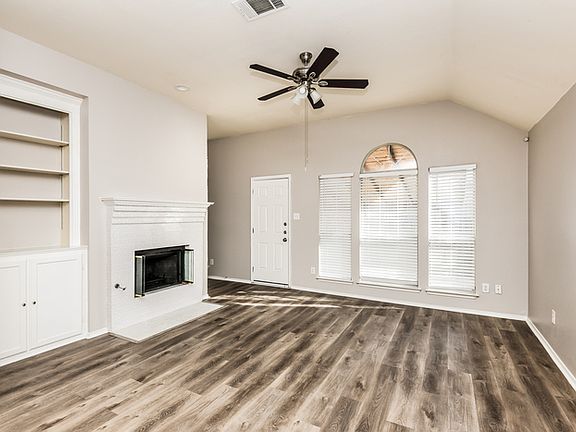4th image of 724 Turnstone Dr