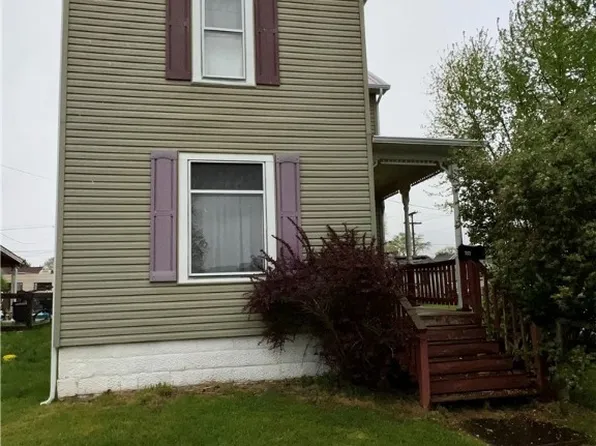 303 S 2nd St, Byesville, OH 43723