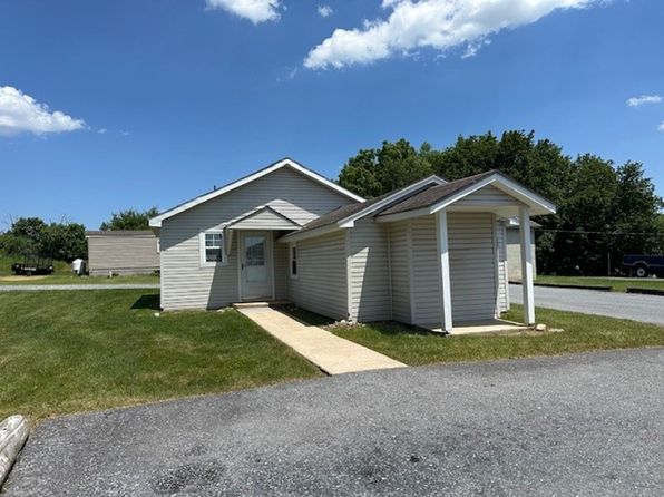 153 Fisher Ave