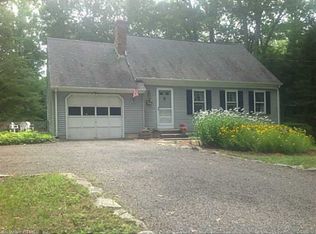 47 Acorn Rd, Deep River, CT 06417