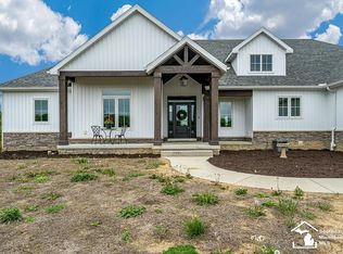 1900 W Erie Rd, Temperance, MI 48182