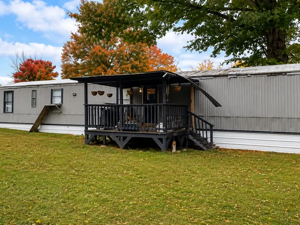 105 Chestnut Ln #105, Daniels, WV 25832