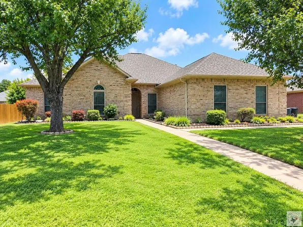 6014 Cathedral Dr, Texarkana, AR 71854