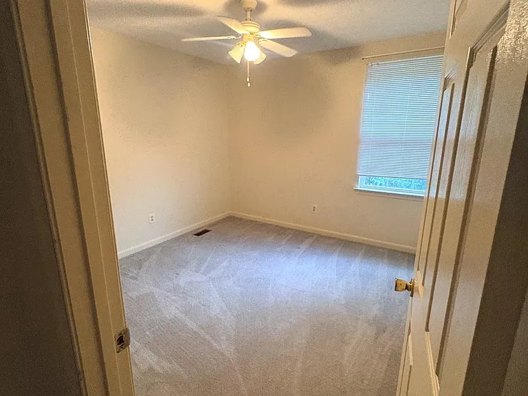 1412 Banavie Ter E — Photo 12
