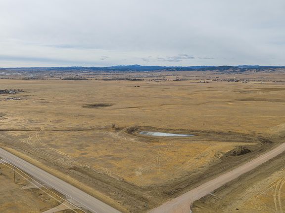 2nd image of 8 SW Ell Cir