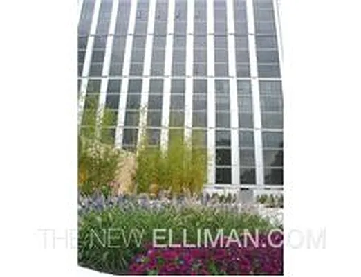 Rented by Douglas Elliman | media 23