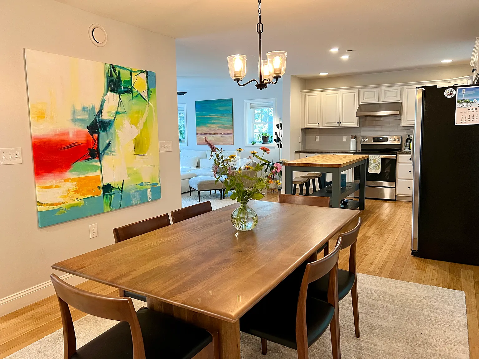3 bed, 2.5 bath, 2060 sqft, $3,300 — Photo 4