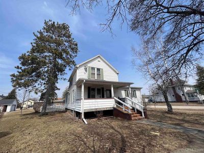 1102 Minnesota Ave, Gladstone, MI, 49837