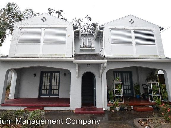 4th image of 718 E Harwood St APT 3