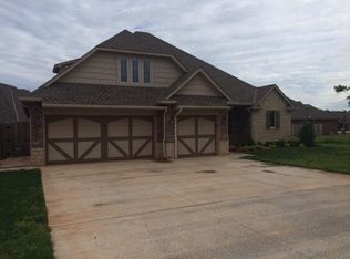 19717 Meadow Bend Ave, Edmond, OK 73012