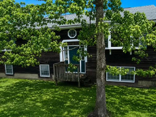 37 Dodgers Hole Rd, Edgartown, MA 02539