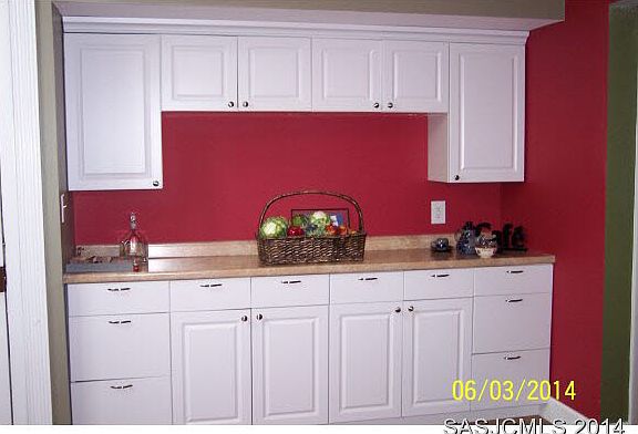 5th image of 200 16th St Unit 205A