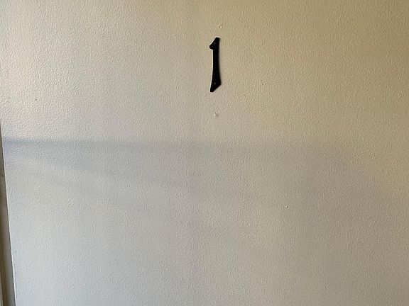 2nd image of 1335 Stanley Ave APT 1
