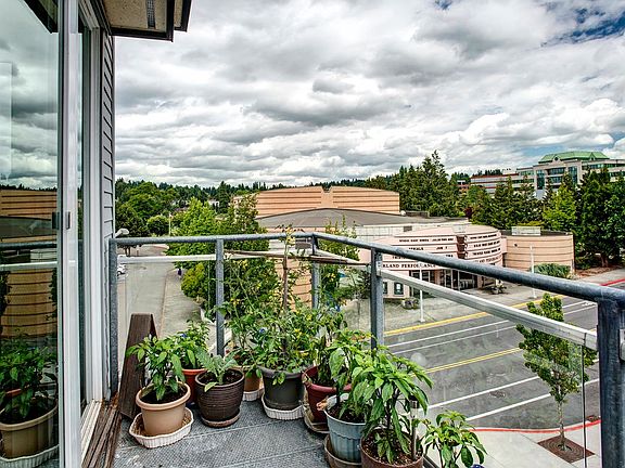 4th image of 375 Kirkland Ave APT 302