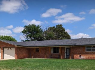 2007 Rice Dr, Levelland, TX 79336