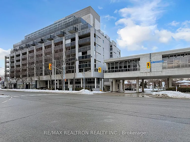 1050 The Queensway #217 — Photo 6