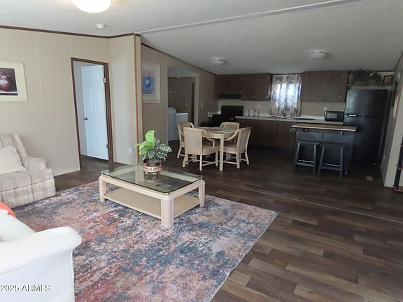 5th image of 1044 S WESTERN Avenue
