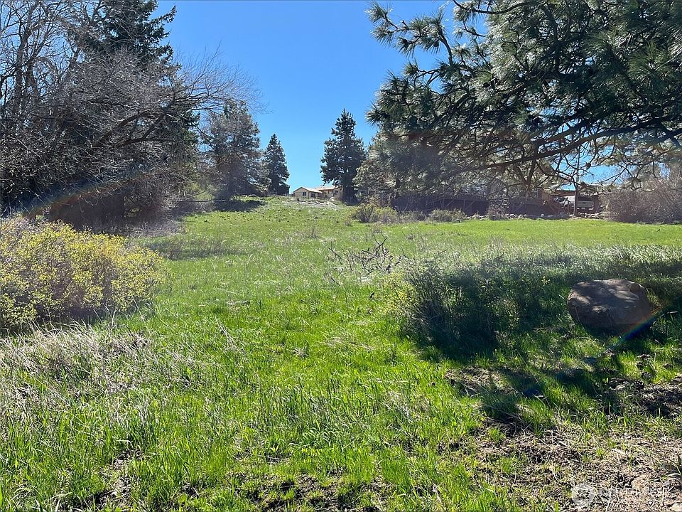 1st image of 881 Sunlight Drive
