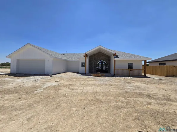 1232 Bella Vita Dr, Roswell, NM 88201