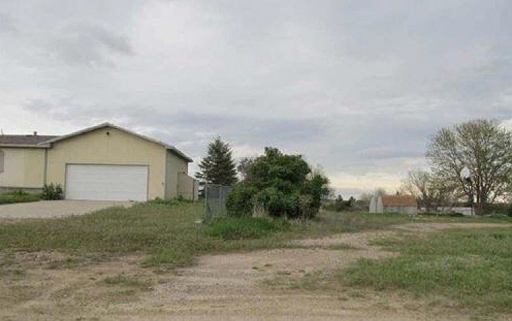 2nd image of 2411 Rainbow Acres