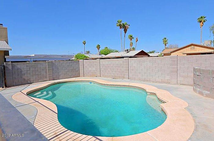 Pool 1