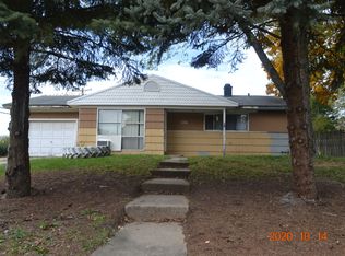 134 Hazard Rd, Carpentersville, IL 60110