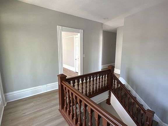 4th image of 324 E Pine St #A