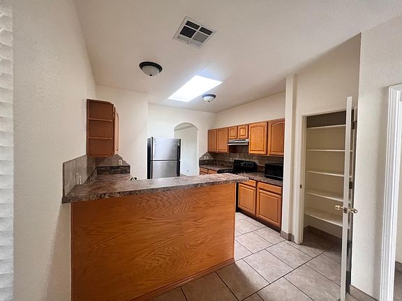 5th image of 2357 Saturn Cir