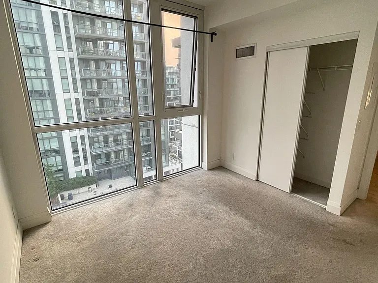 17 Zorra St #910 — Photo 13