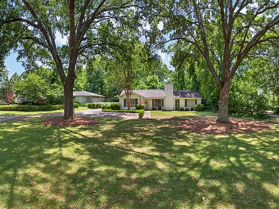 4th image of 2136 Campbell Rd