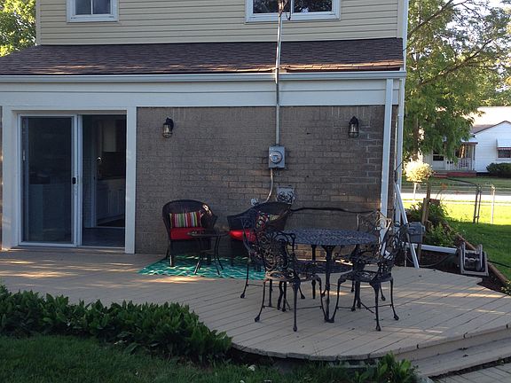 4th image of 22660 Maxine St